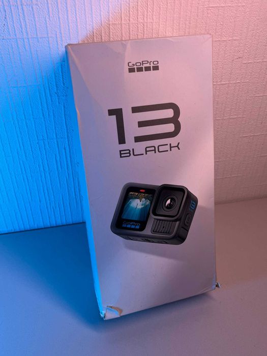 Екшн-камера GoPro Hero 13 в коробці