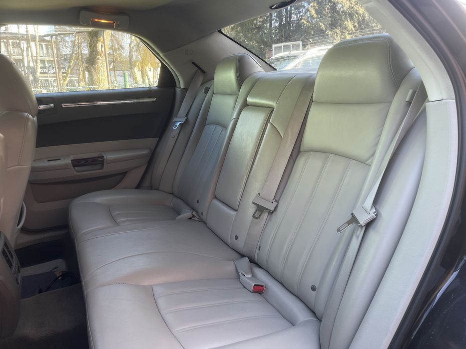 Chrysler 300c 5,7 AWD Sedan 2008 LIFT