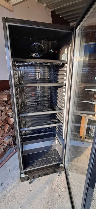 Vitrine Refrigerada Preta