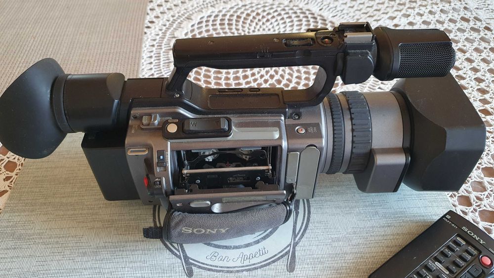 Kamera video DV SONY 2100 E