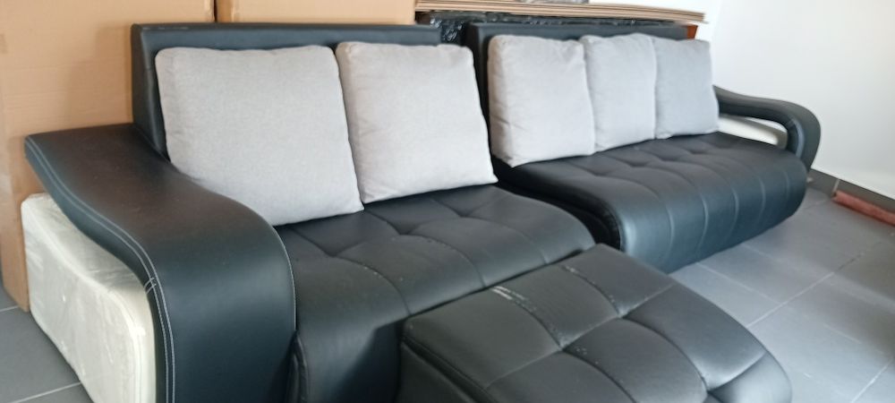 Sofá  5 lugares+ chaise+ puff