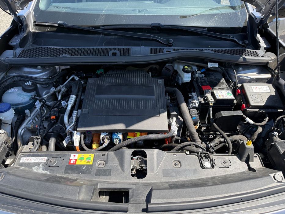 Peugeot e-2008