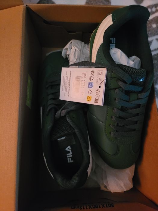 Sapatilhas Fila novas em caixa tamanho 37