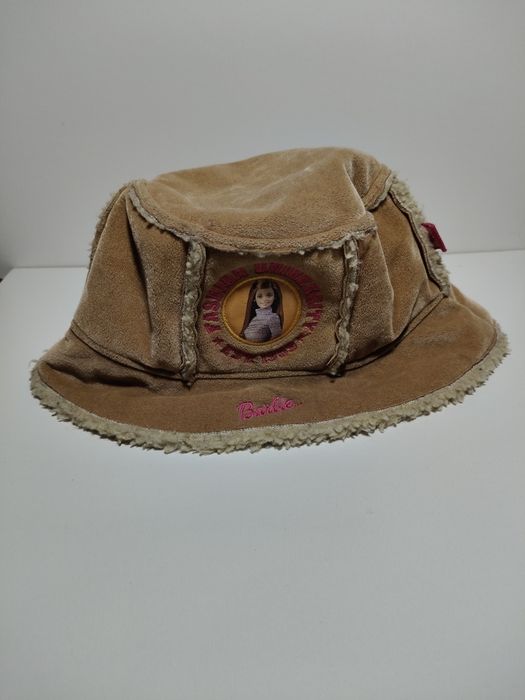 Панамка Barbie..