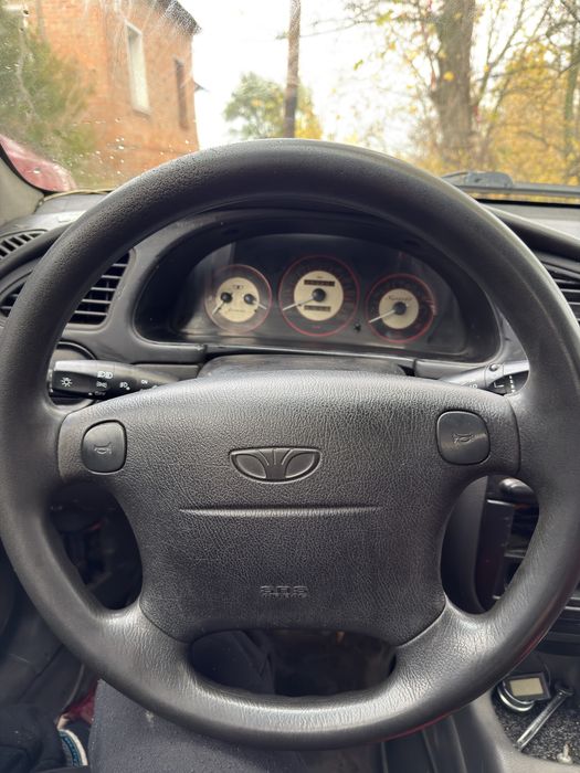 Продам Daewoo Lanos 1,6