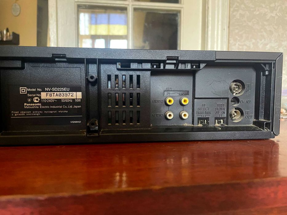 Японській відеомагнітофон Panasonic NV-SD225 Super Drive