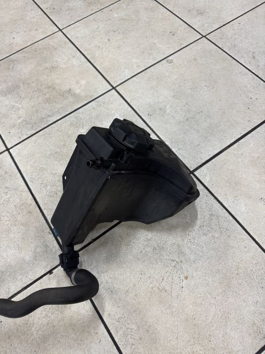 Reservatorio agua bmw e82 e87 e81 e90 e91 e92