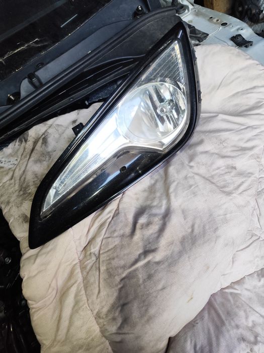 Halogen lewy Hyundai i40 przedlift