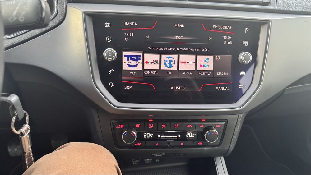 Seat Ibiza 1.0 Cinza Metalizado