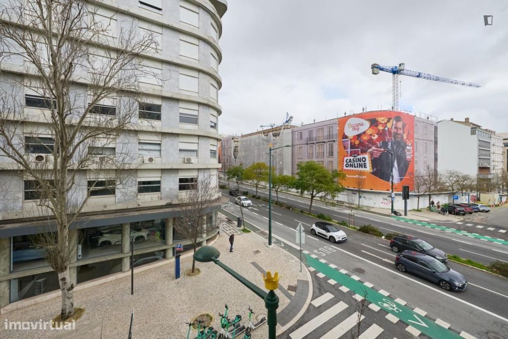 Quarto - localizado em Picoas Lisbon