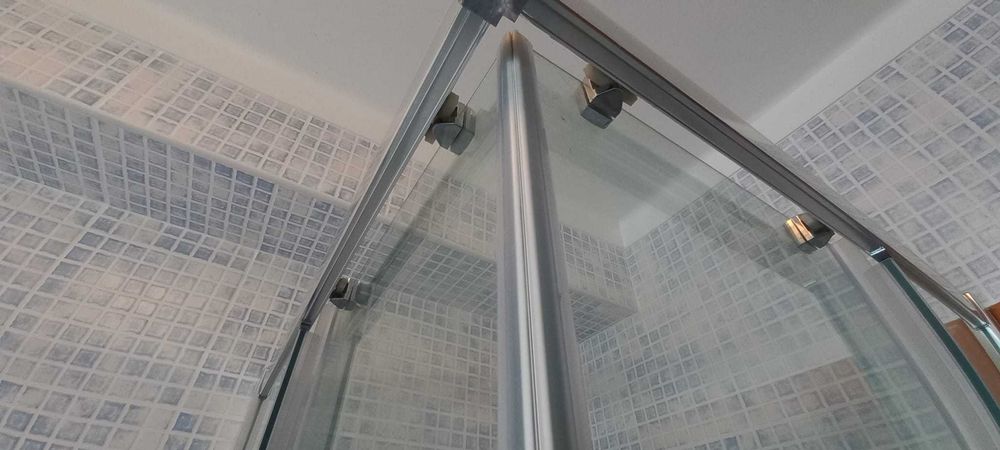Resguardo duche para base de chuveiro de 80x80 - Sanitana