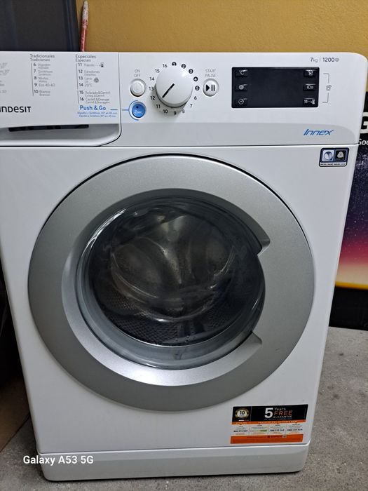 Maquina de lavar roupa Indesit