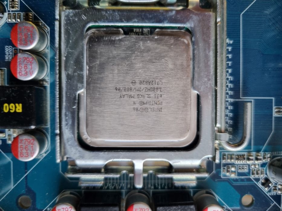 Płyta główna + Procesor pentium 4 Lga 775 i  1150 z i3 3220, ddr2,ddr3
