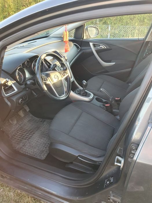 Astra J 1.7 cdti 124 km
