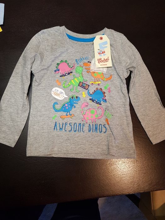 Conjunto de roupa de menino nova a estrear