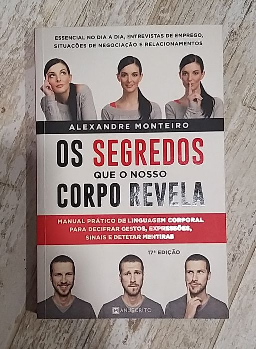 Livros variados em bom estado.