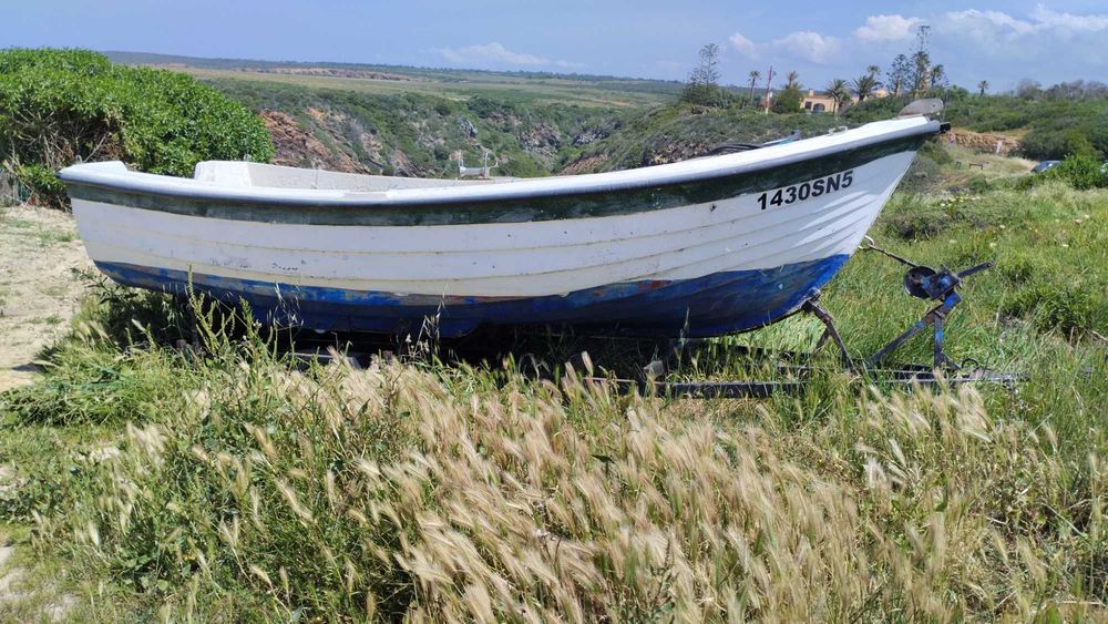 Barco bote da Fibramar 4 metros com atrelado