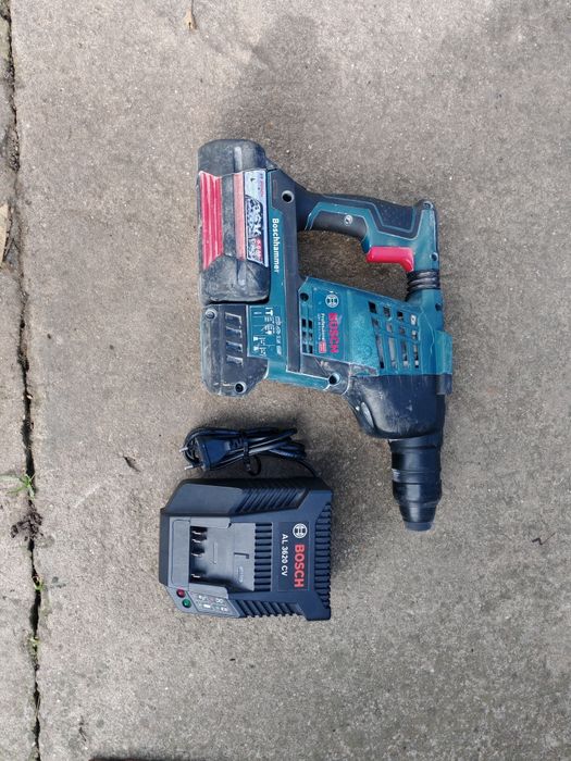 Перфаратор Bosch 36v