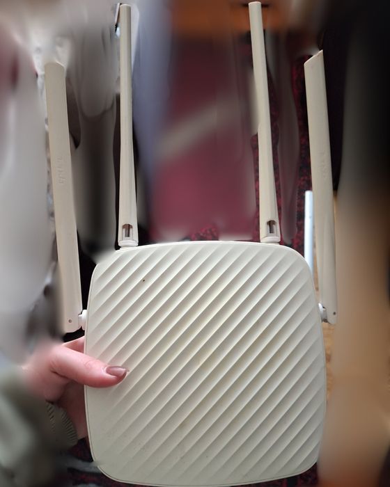 Модем Wi-Fi  Tenda F9