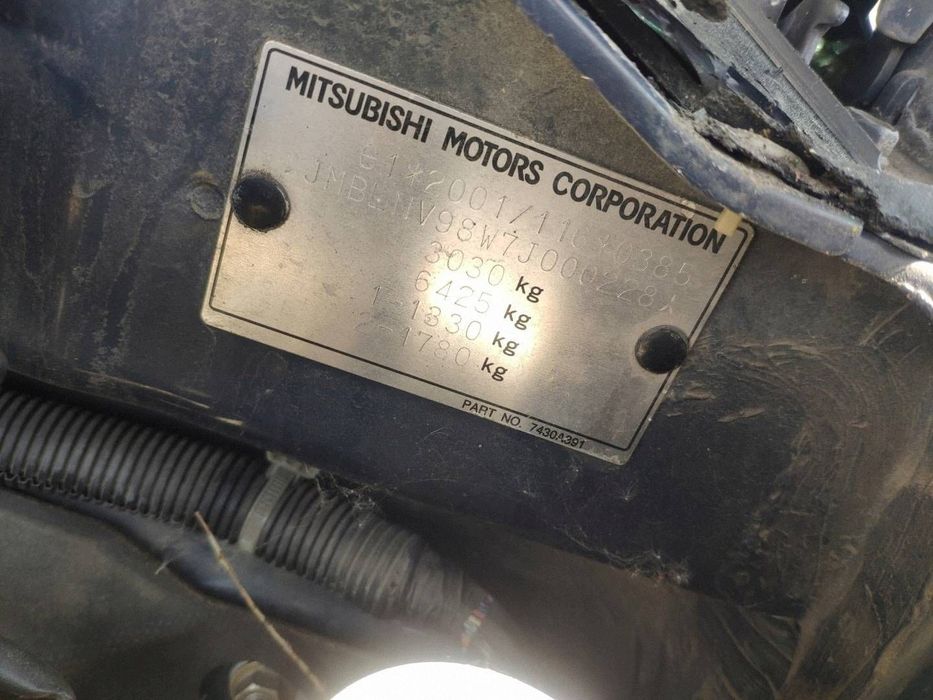 mitsubishi pajero 4 iv przód zderzak lampa maska błotnik atrapa a72 a72b