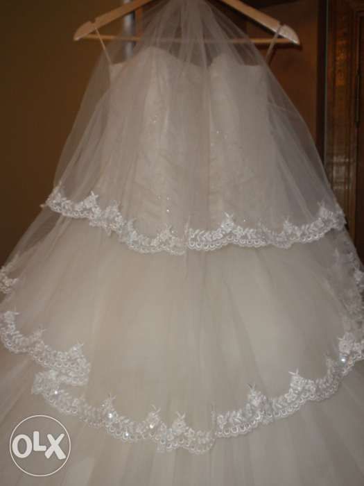 Фата нова двоярусна