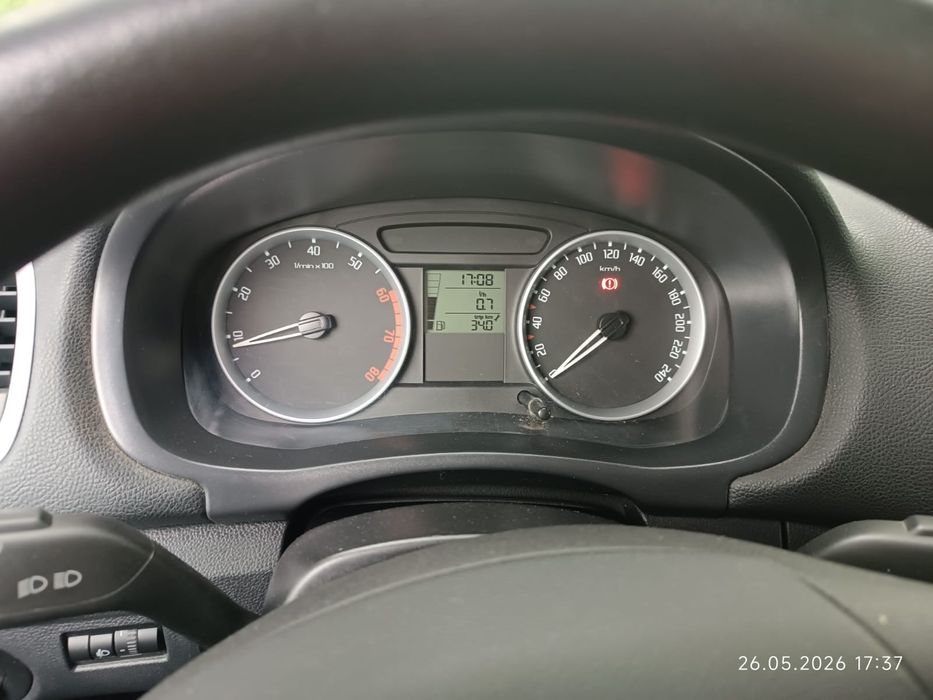Продам шкоду 1,4 газ, бензин