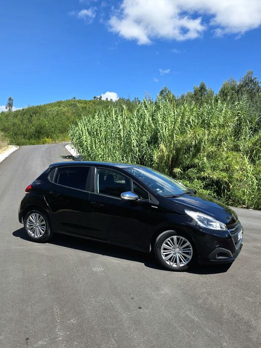 PEUGEOT 208 1.6 HDI STYLE