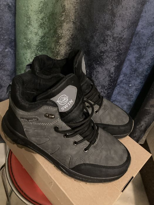 Чоловічі кросівки зимові