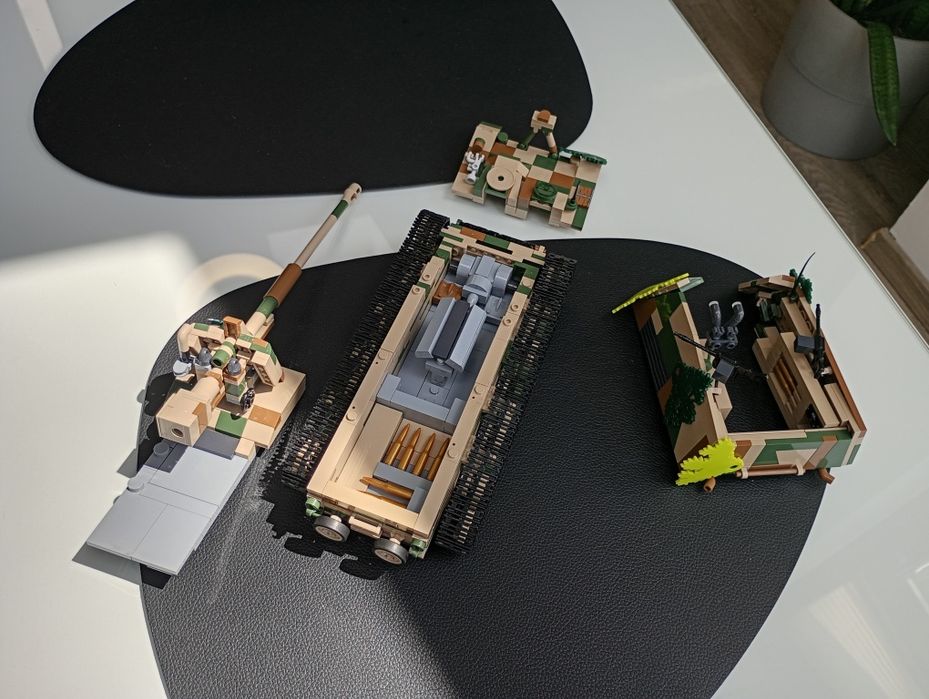 Cobi MOC Nashorn 1:28 pełne wnętrze