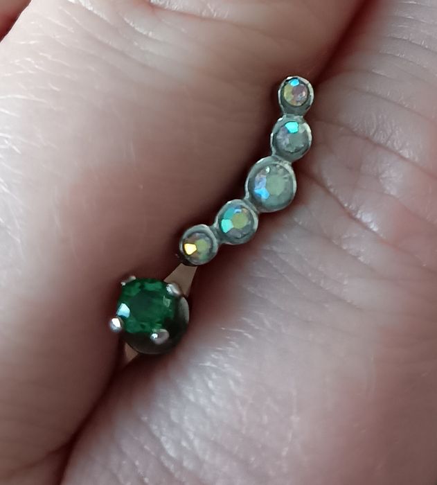 Сережки пирсинг изумруд хеликс серебро срібло