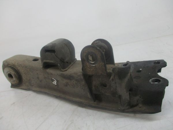 Braço de suspensão frente esquerdo TOYOTA HiAce IV (LXH1_, RZH1_, LH1_