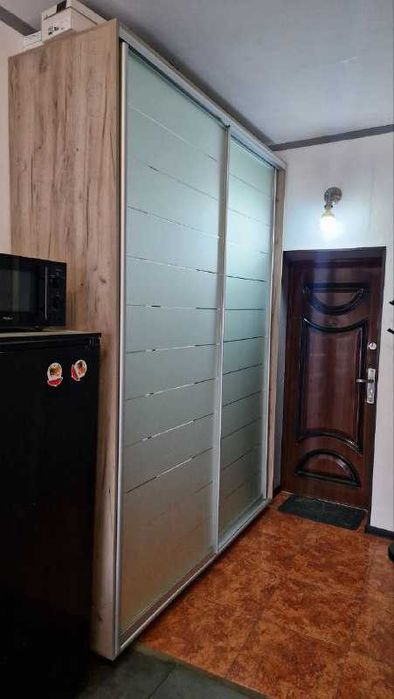 Сдам гостинку возле метро Метростроителей/Спортивная 4000