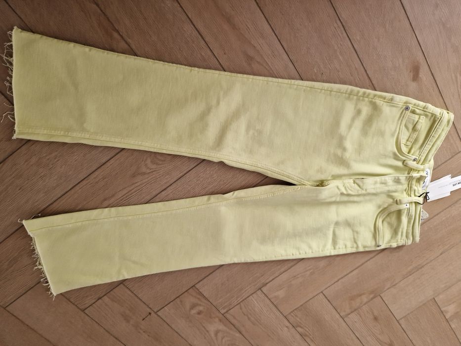 Jeansy Zara 38 M limonkowe crop flare
