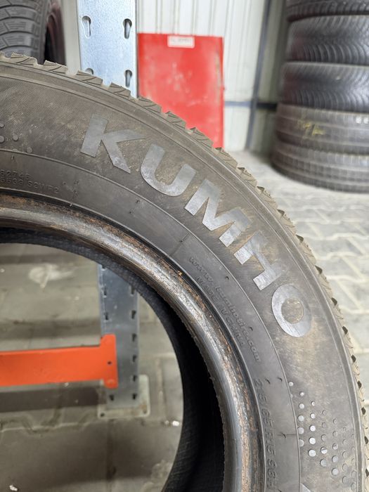 Шини Резина Зима 215/65 R15 96H Kumho Winter Craft WP51