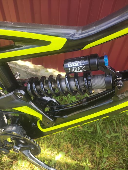 Деребан!! Specialized status 2 2014