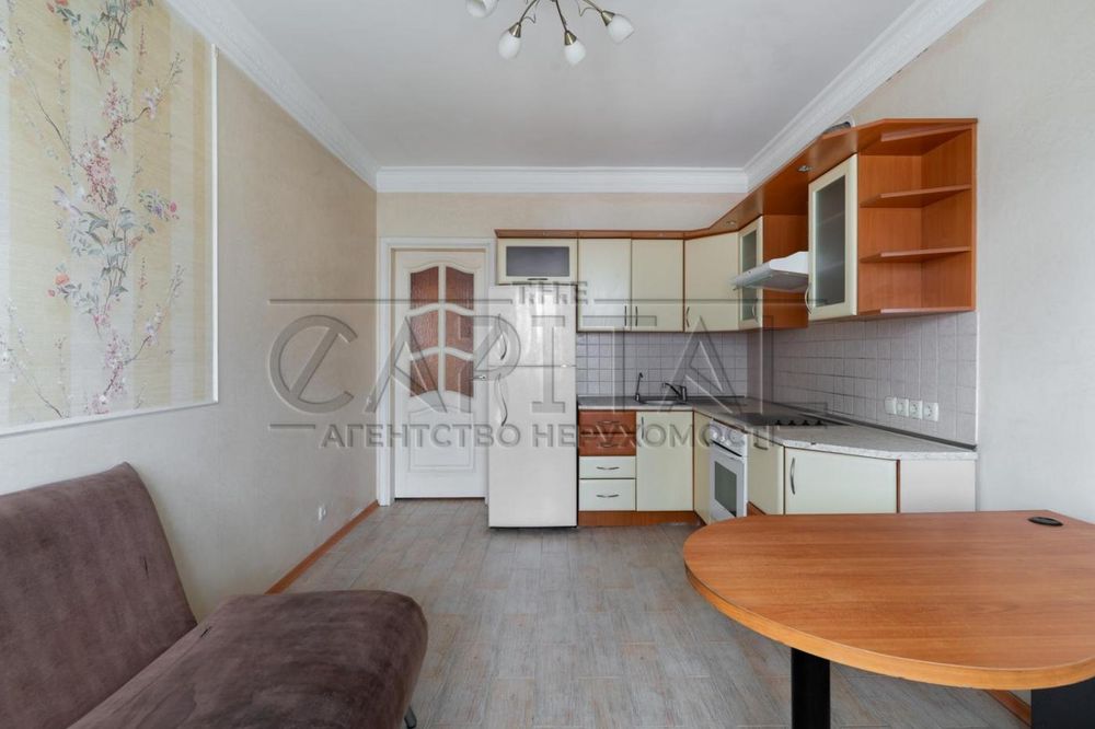 Продаж квартири, вул. Токарева, Солом'янка, Київ