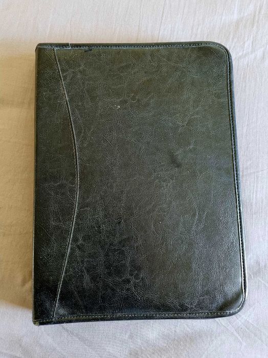 Biznesowa aktówka na dokumenty i inne :)