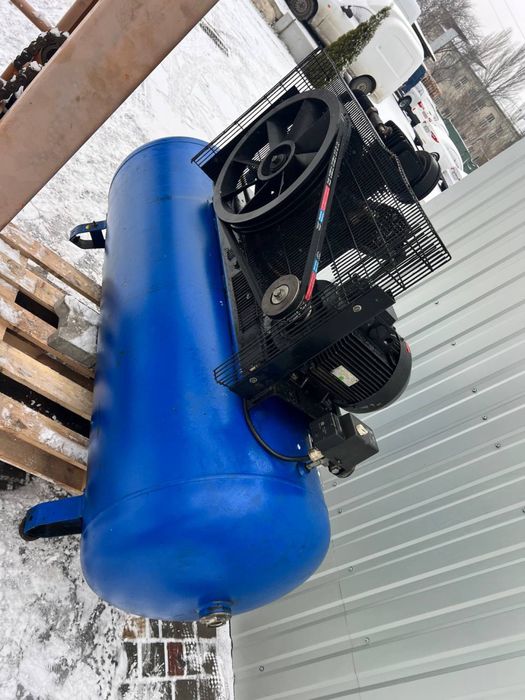 Компрессор 500 л Remeza 7,5 квт