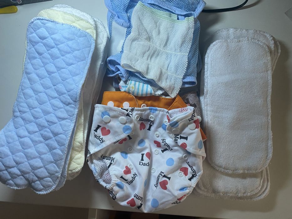 Fralda reutilizavel ajustavel com caezinhos Little Bloom