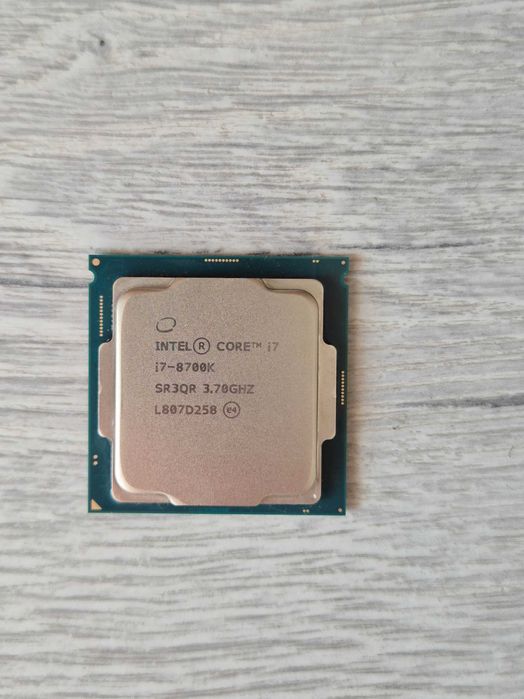s1151v2 процесор Intel Core i7-8700K 6я\12п 4.7GHz з графікою. TradeIN