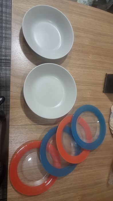 Тарелки,Чайник заварник,чугун исинские,Helfer, Стаканы Ikea Pokal