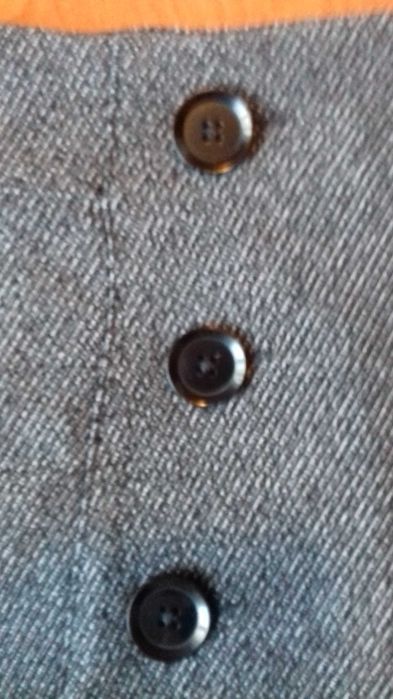 Классные  теплые мини юбки (серая и синяя), 10 размер.
MARKS & SPENCER