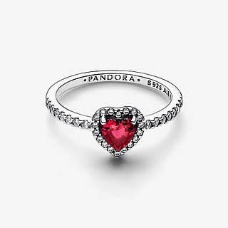 Каблучка Pandora “червоне серце» б/в стан ідеальний