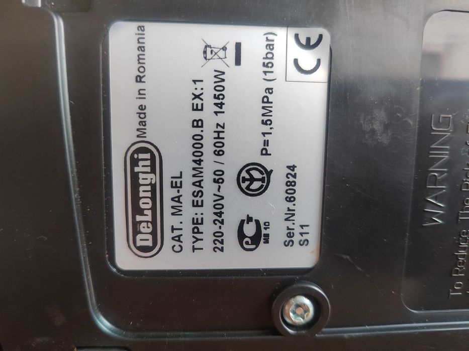 Продам кофеварку Delonghi