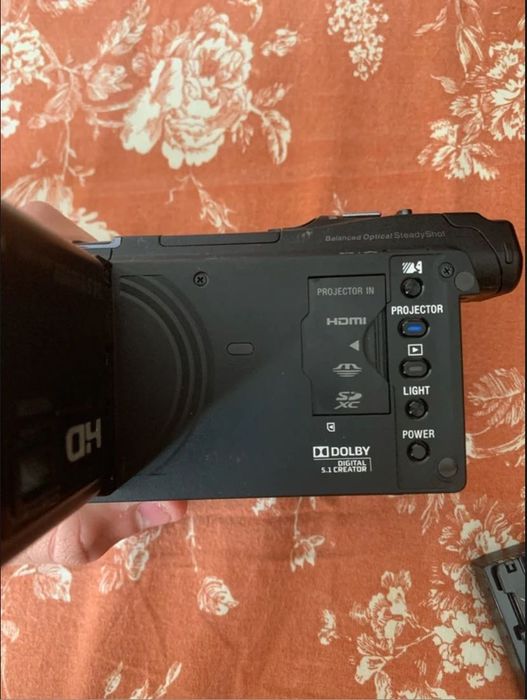 SONY HDR-PJ810 mała lekka kamera, wbudowany projektor, jak gimbal