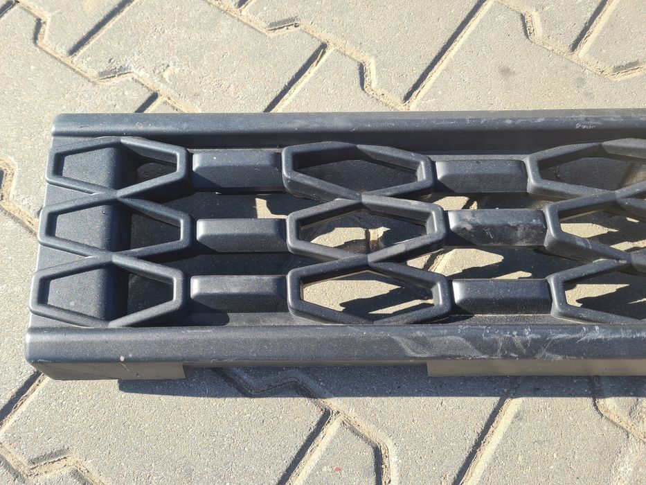 Atrapa stopień ławka Grill Kratka Renault Gama T Range Evo Lift