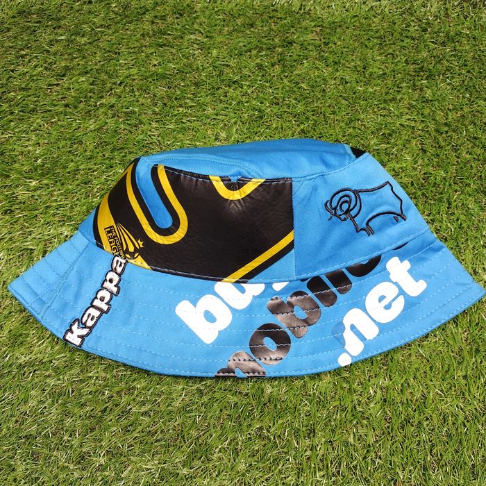 Czapka buckethats Derby County