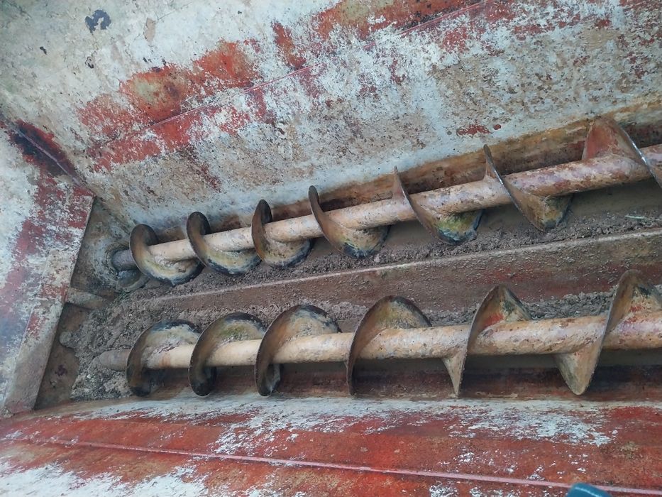 Rozsiewacz wapna,pomiotu Miro Duchesne 10ton