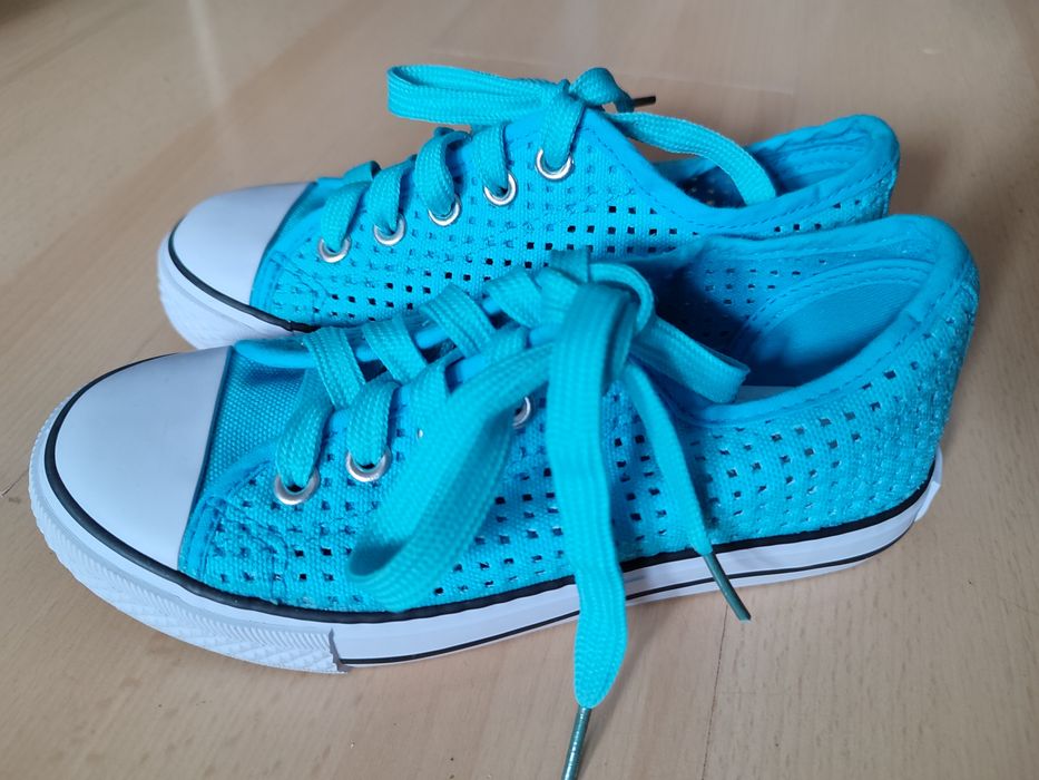 Trampki dziewczęce, nowe, rozm. 33
