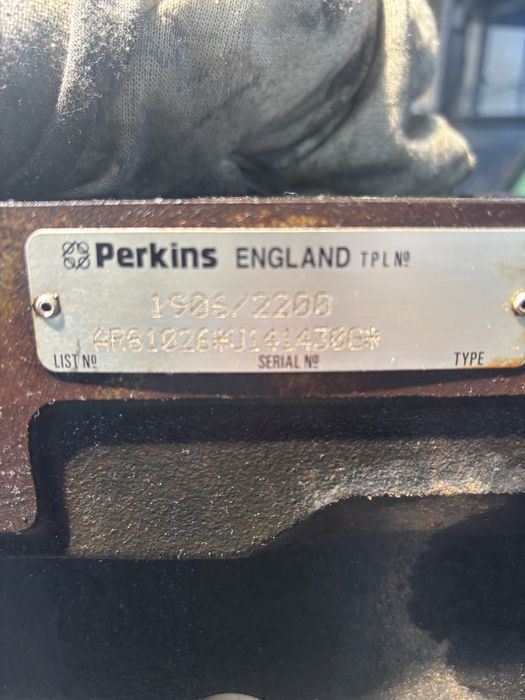 Głowica perkins 4 cyl Manitou